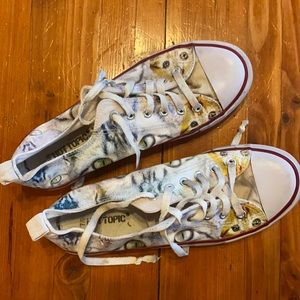 Cat print converse
